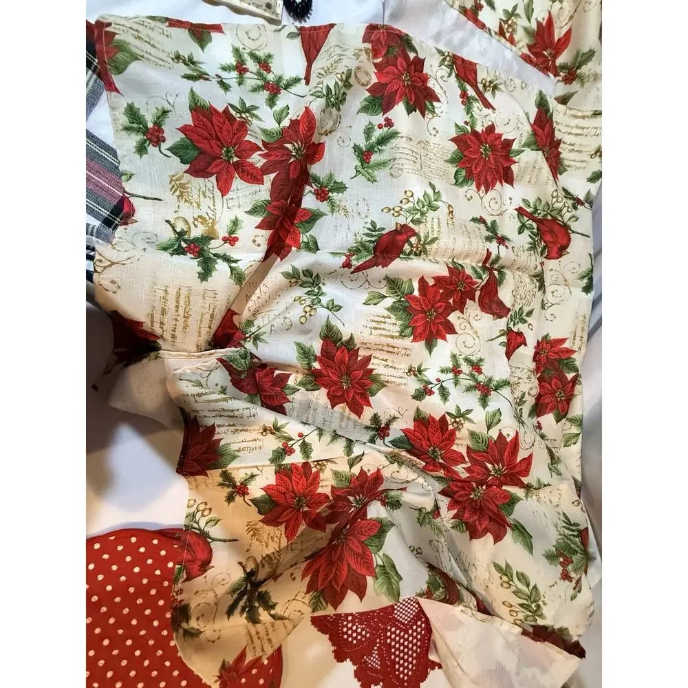 Complete Christmas Table Linen Lot Williams Sonoma, Placemats, Runner Tablecloth